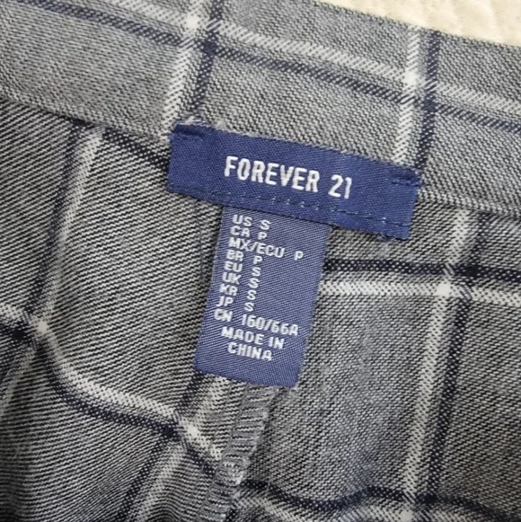 Forever 21 Gray Plaid Women's Skirt Size Small Built In Shorts Skort Mini - Picture 9 of 9